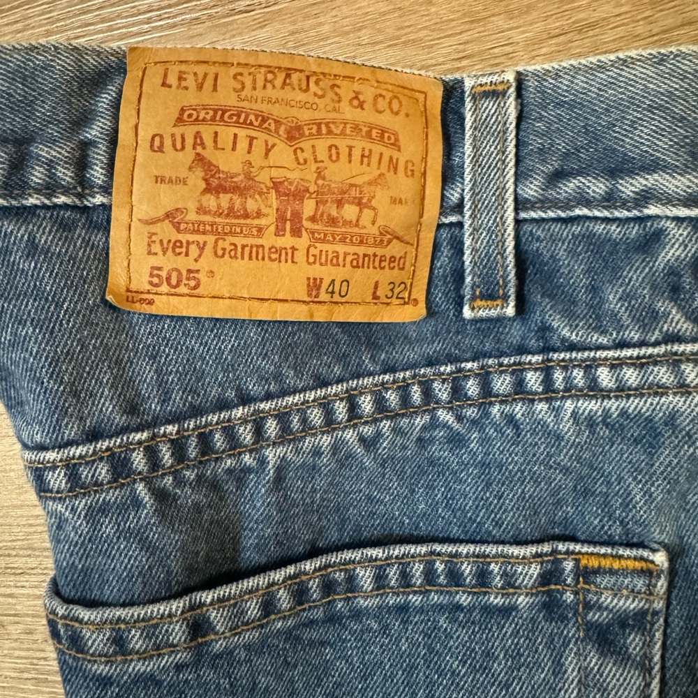 Men’s Levi’s 505 blues
